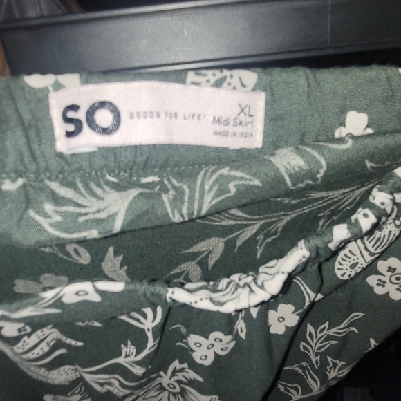 So good for life. Skirt green floral size XL made in india - Picture 7 of 7